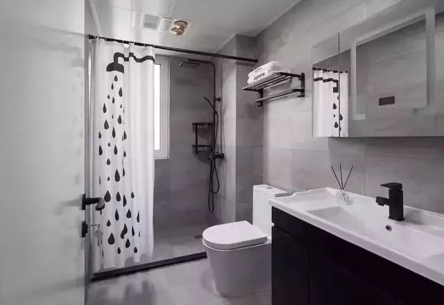 1574684428428575.jpg 25518144.jpg